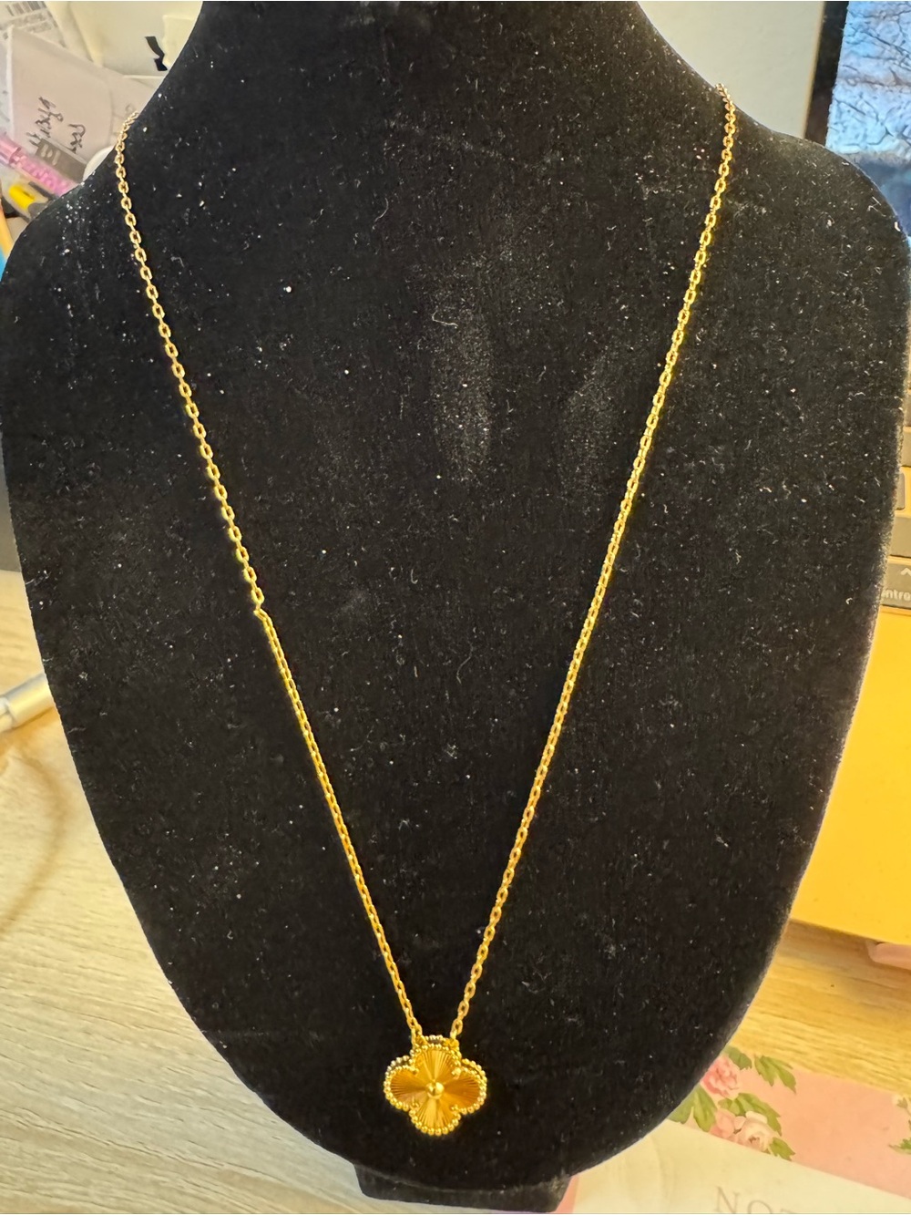 Gold Clover Pendant Necklace - Women Jewelry